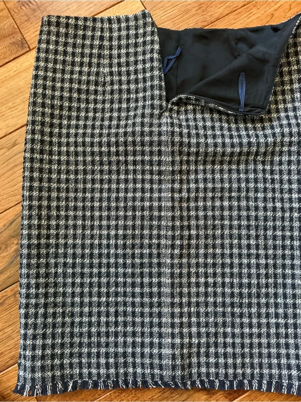 Weekend Max Mara Navy Tweed Skirt, size 6